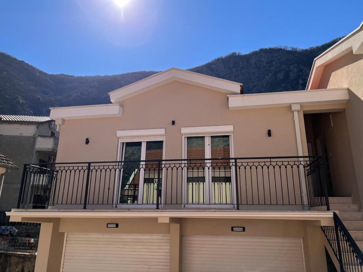 Luna Apartment Cattaro Esterno foto